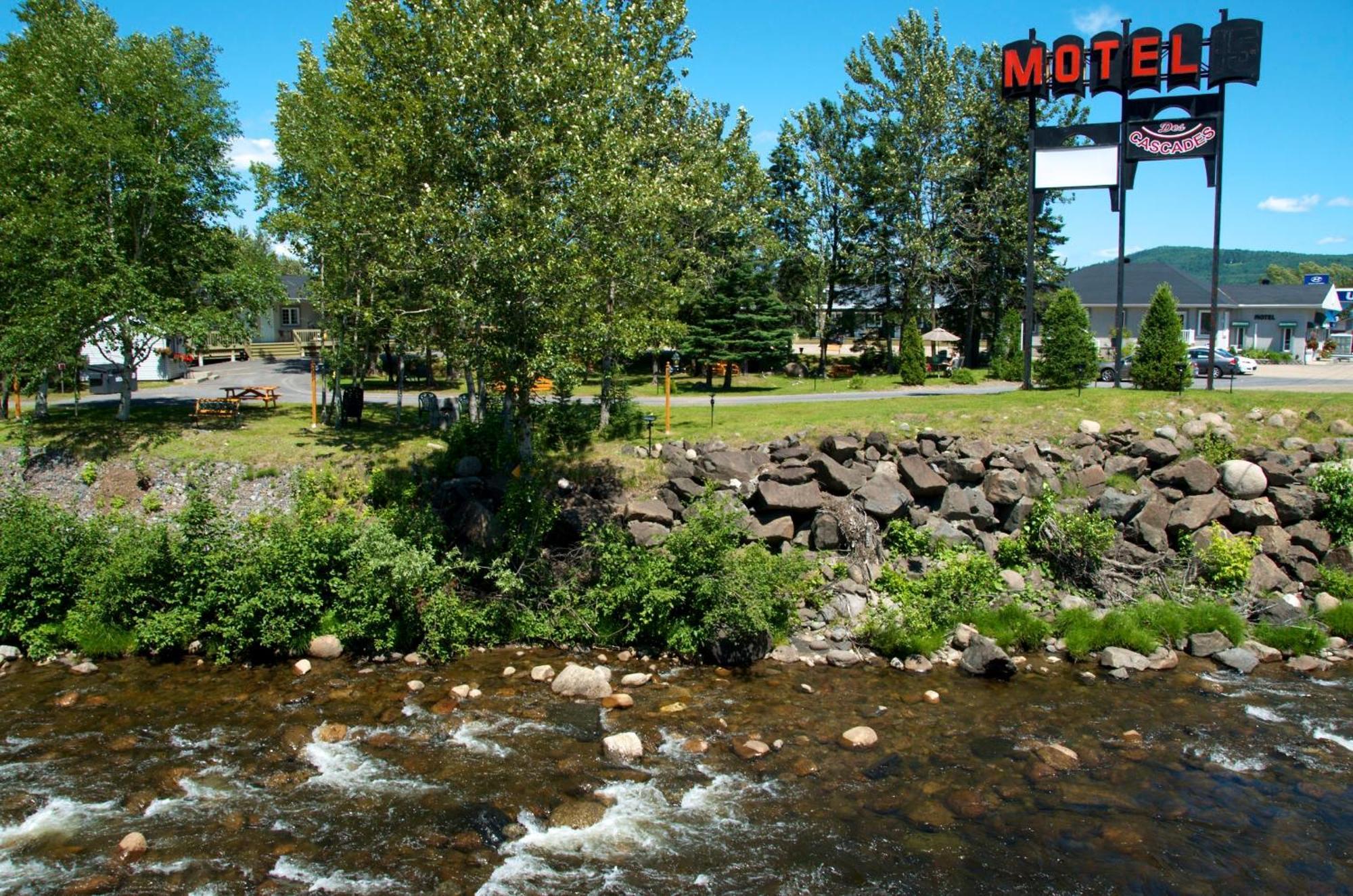 Motel Des Cascades Baie-Saint-Paul Exteriér fotografie