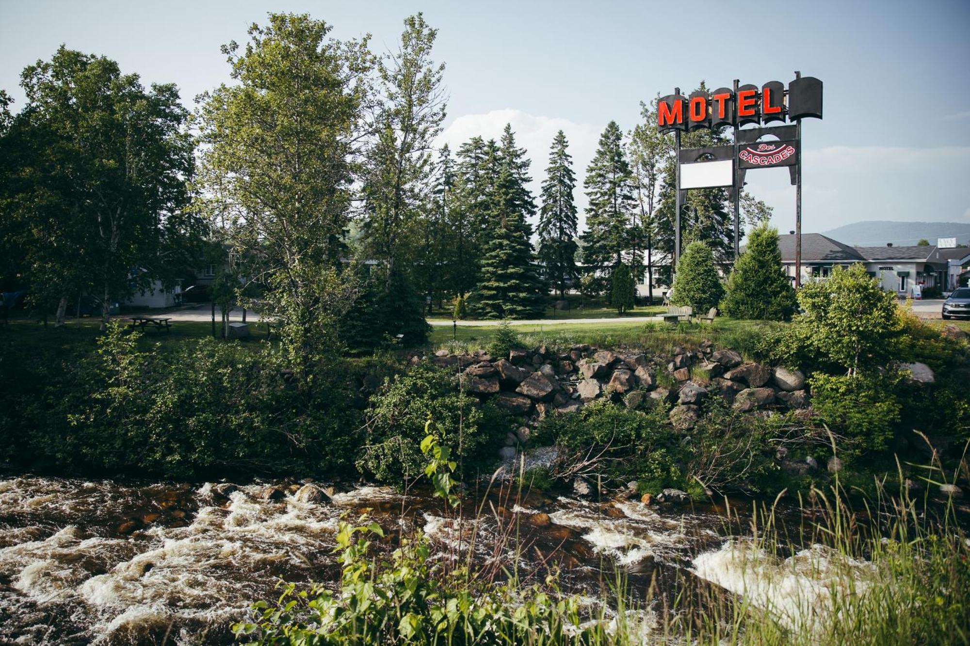 Motel Des Cascades Baie-Saint-Paul Exteriér fotografie